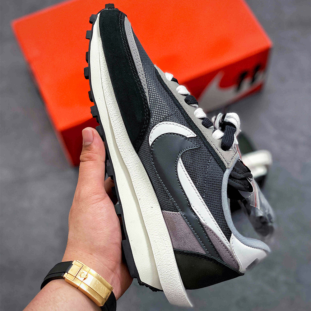 Sacai x Nike LDV Waffle