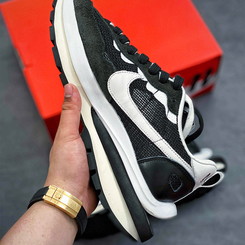 Sacai x Nike Pegasus Vaporfly