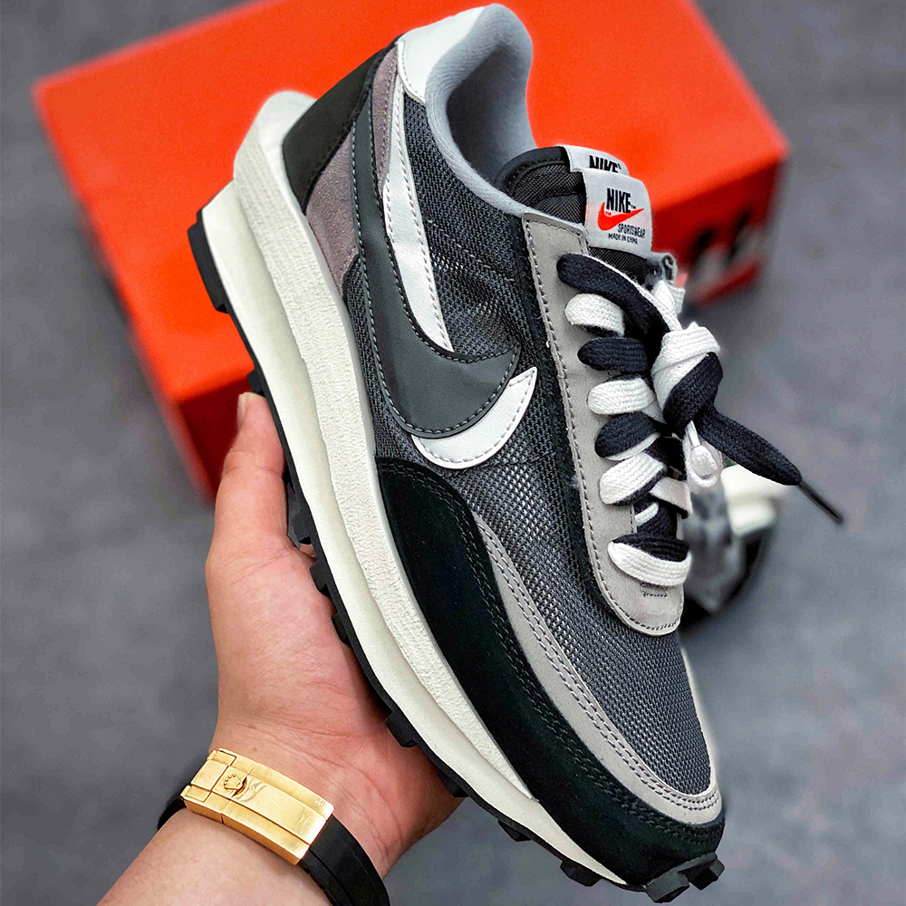 Sacai x Nike LDV Waffle