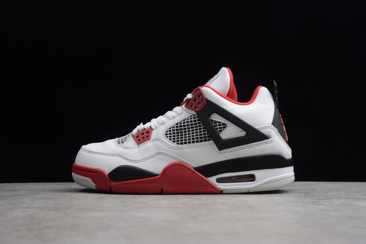 Nike Air Jordan 4 Retro "Fire Red"