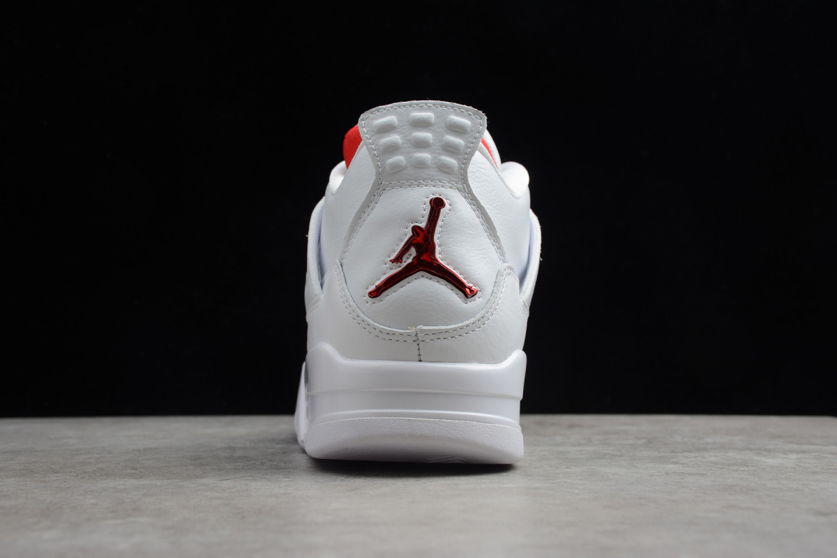 Nike Air Jordan 4 Retro "Metallic Red"