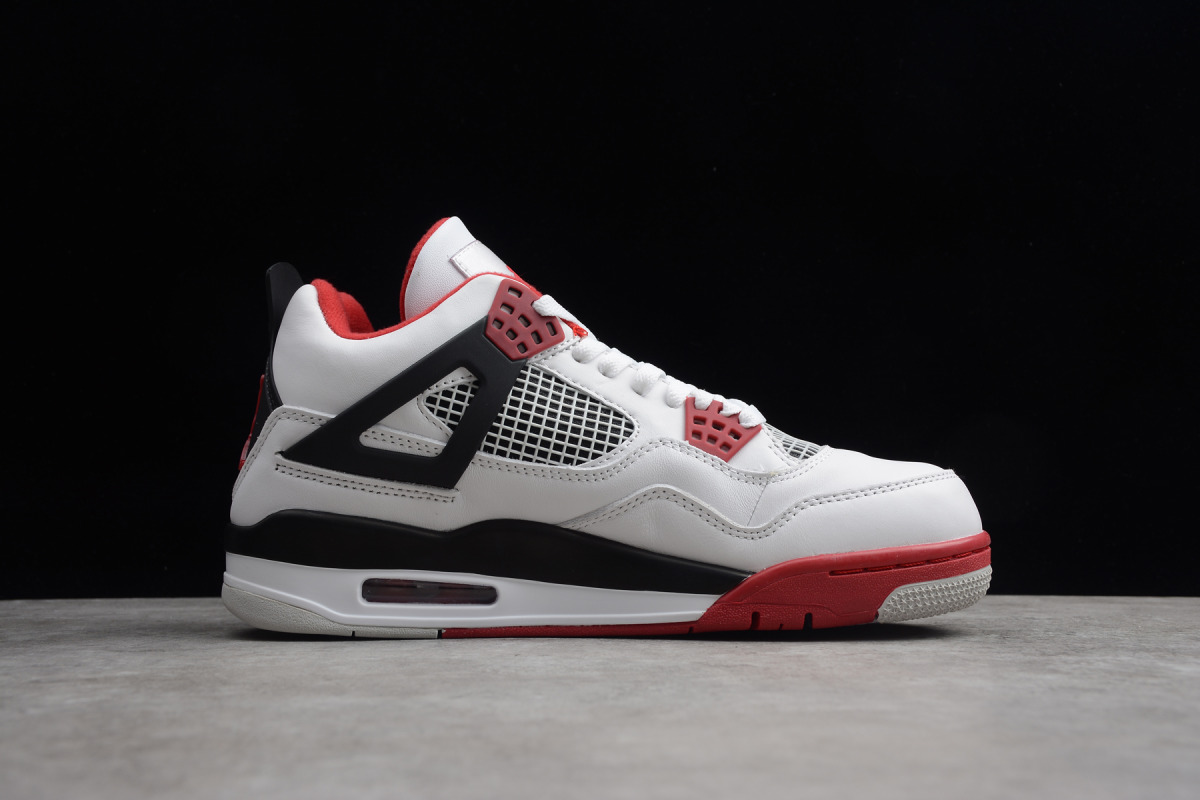 Nike Air Jordan 4 Retro "Fire Red"