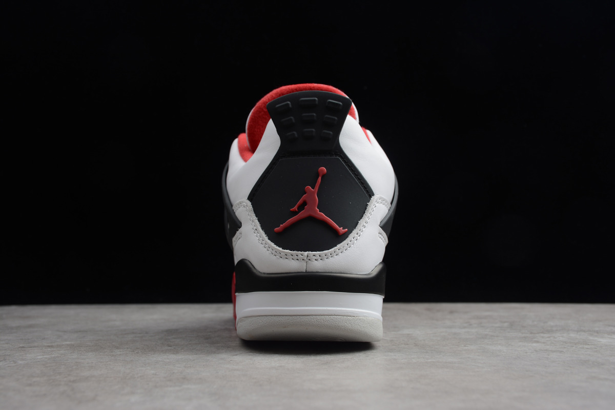 Nike Air Jordan 4 Retro "Fire Red"