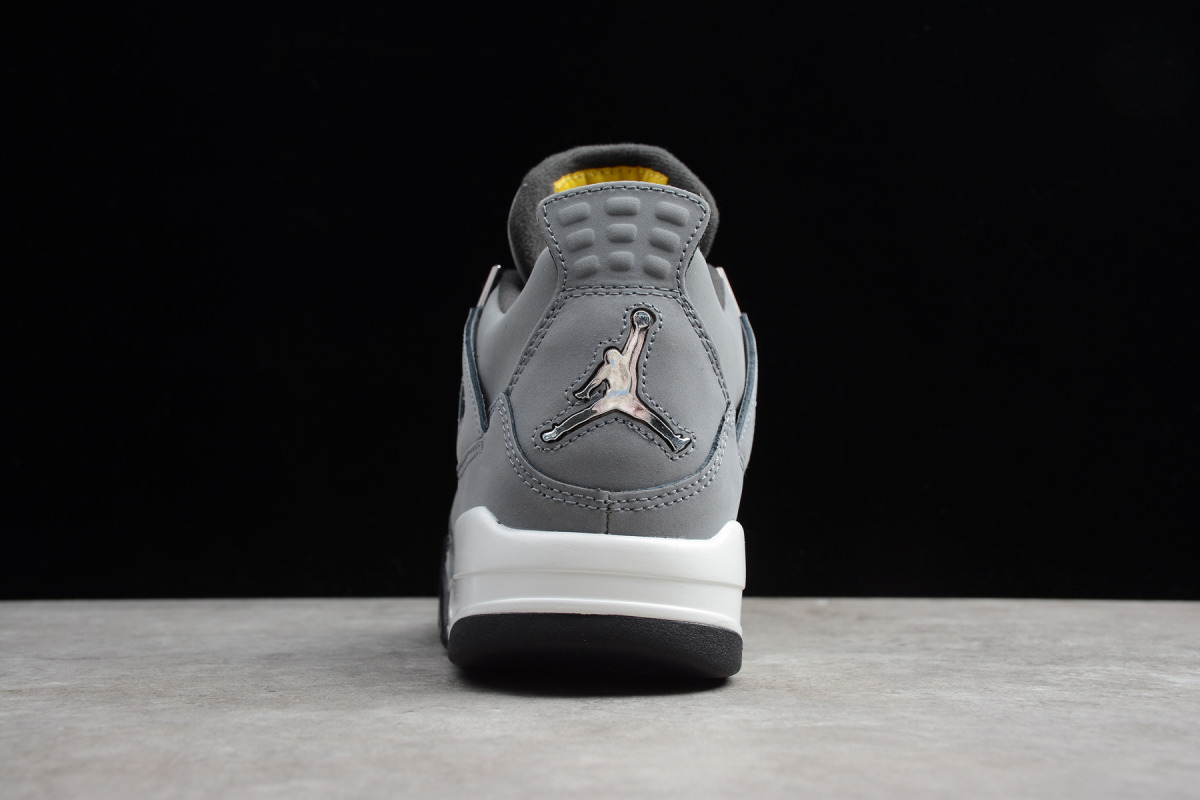 Nike Air Jordan 4 Retro "Cool Grey"