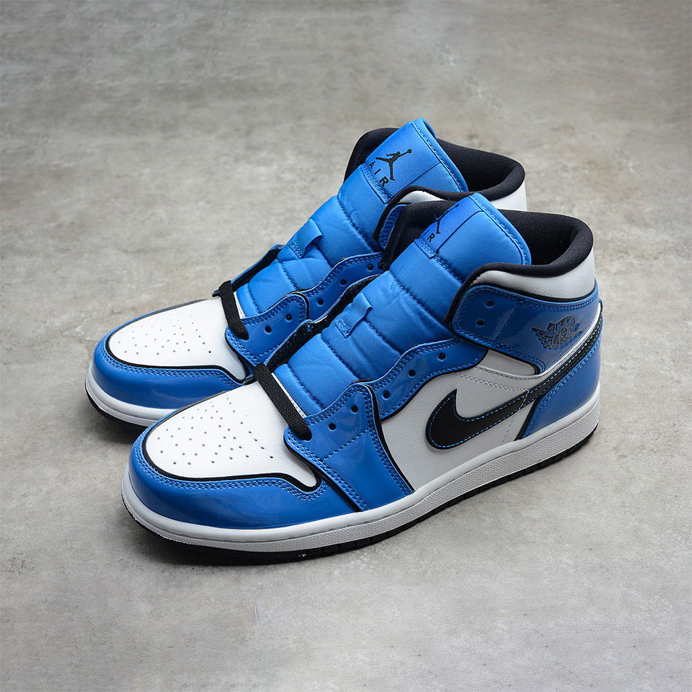 Nike Air Jordan 1 Mid "Signal Blue"