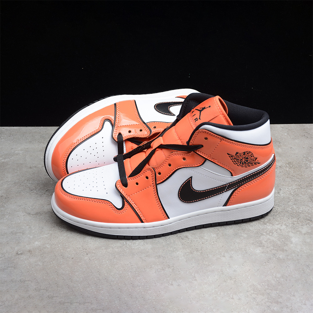 Nike Air Jordan 1 Mid "Turf Orange"