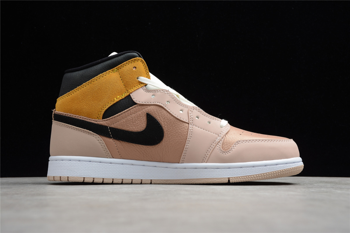 Nike Air Jordan 1 Mid "Particle Beige"