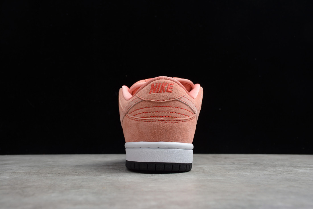 Nike SB Dunk Low "Pink Pig"