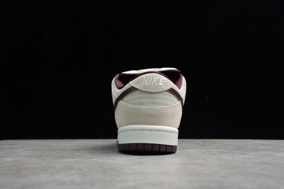 Nike SB Dunk Low "Desert Sand Mahogany"