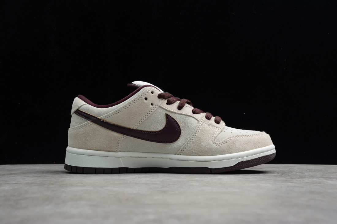 Nike SB Dunk Low "Desert Sand Mahogany"