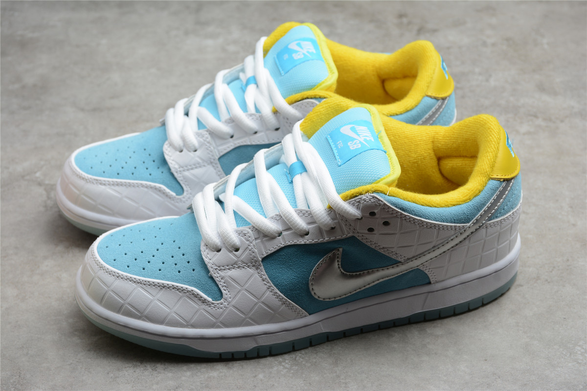 Nike SB Dunk Low "Lagoon Pulse"