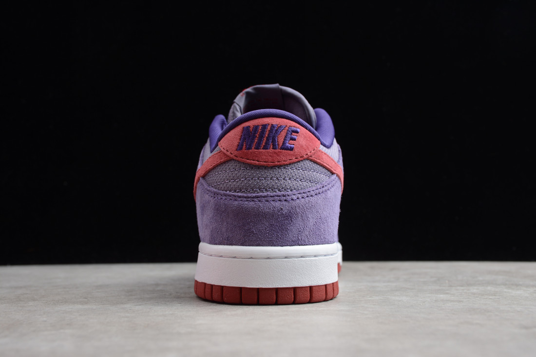 Nike SB Dunk Low "Plum"