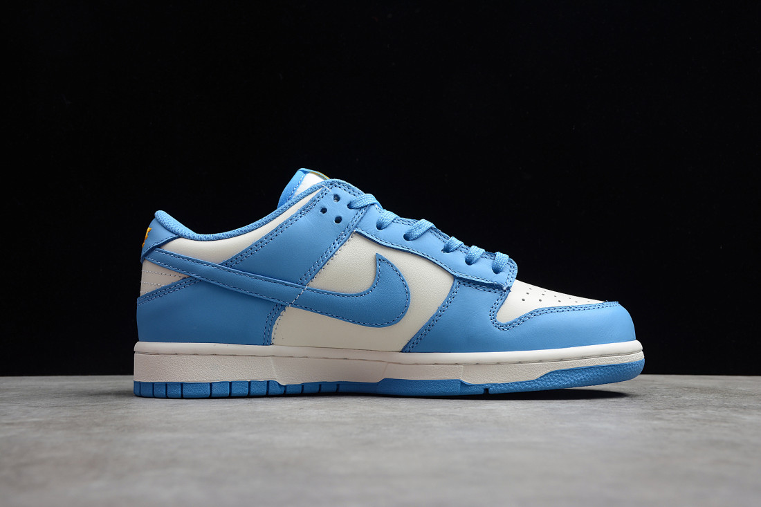 Nike SB Dunk Low "Coast"