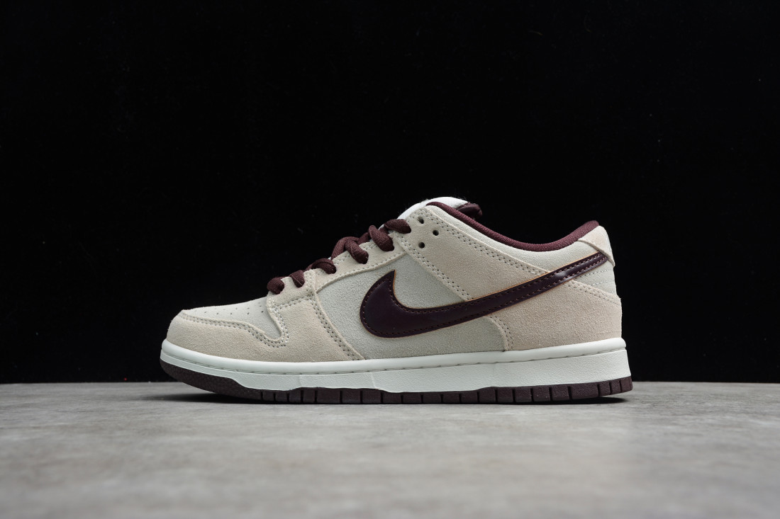 Nike SB Dunk Low "Desert Sand Mahogany"