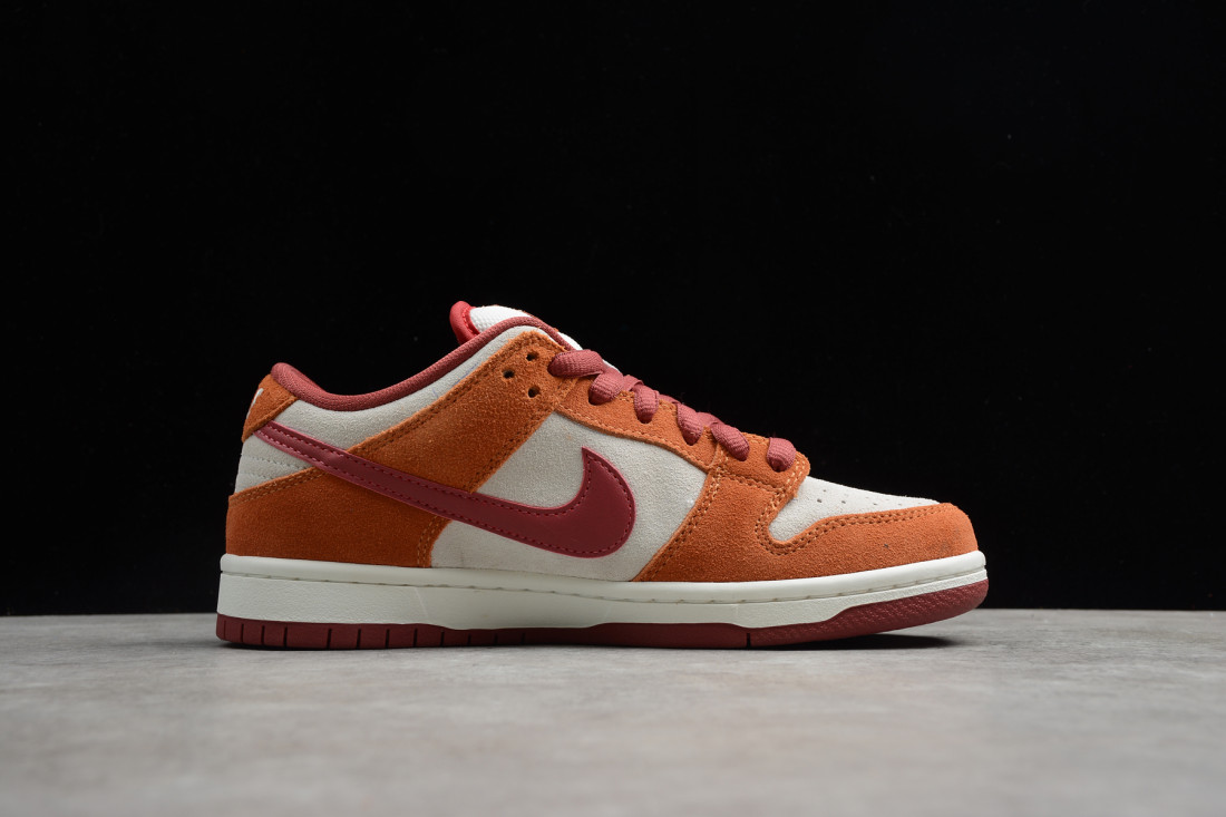 Nike SB Dunk Low "Dark Russet Cedar"