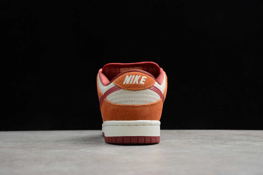 Nike SB Dunk Low "Dark Russet Cedar"