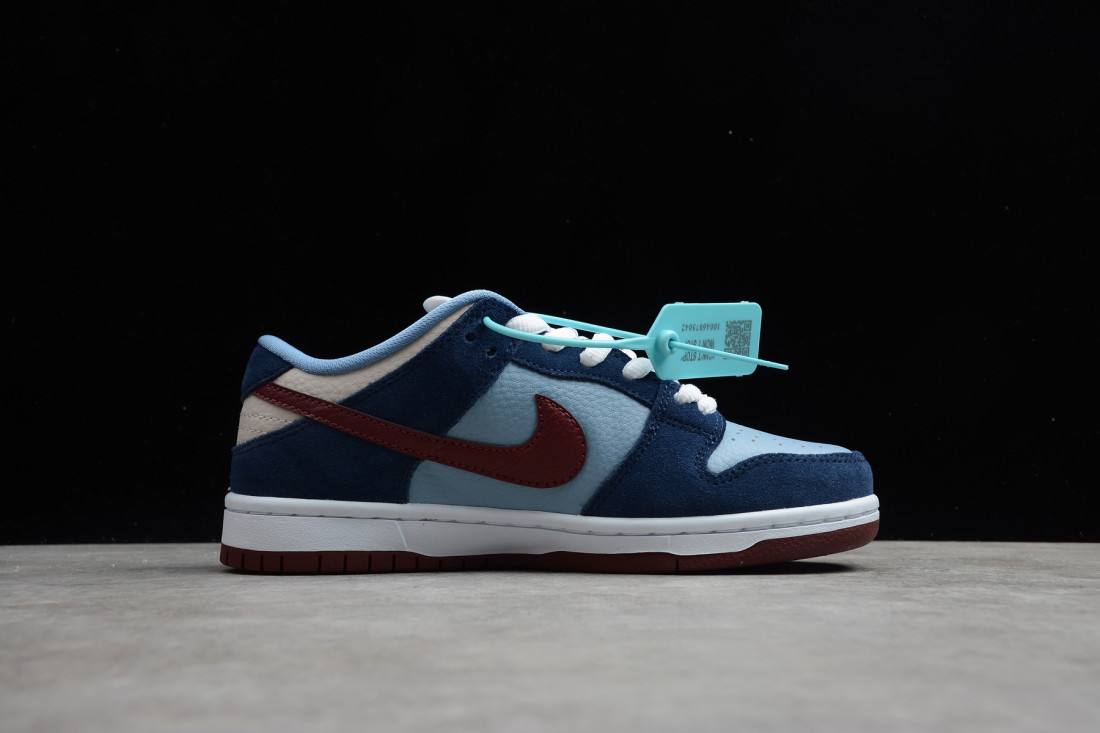 Nike SB Dunk Low "FTC Finally"