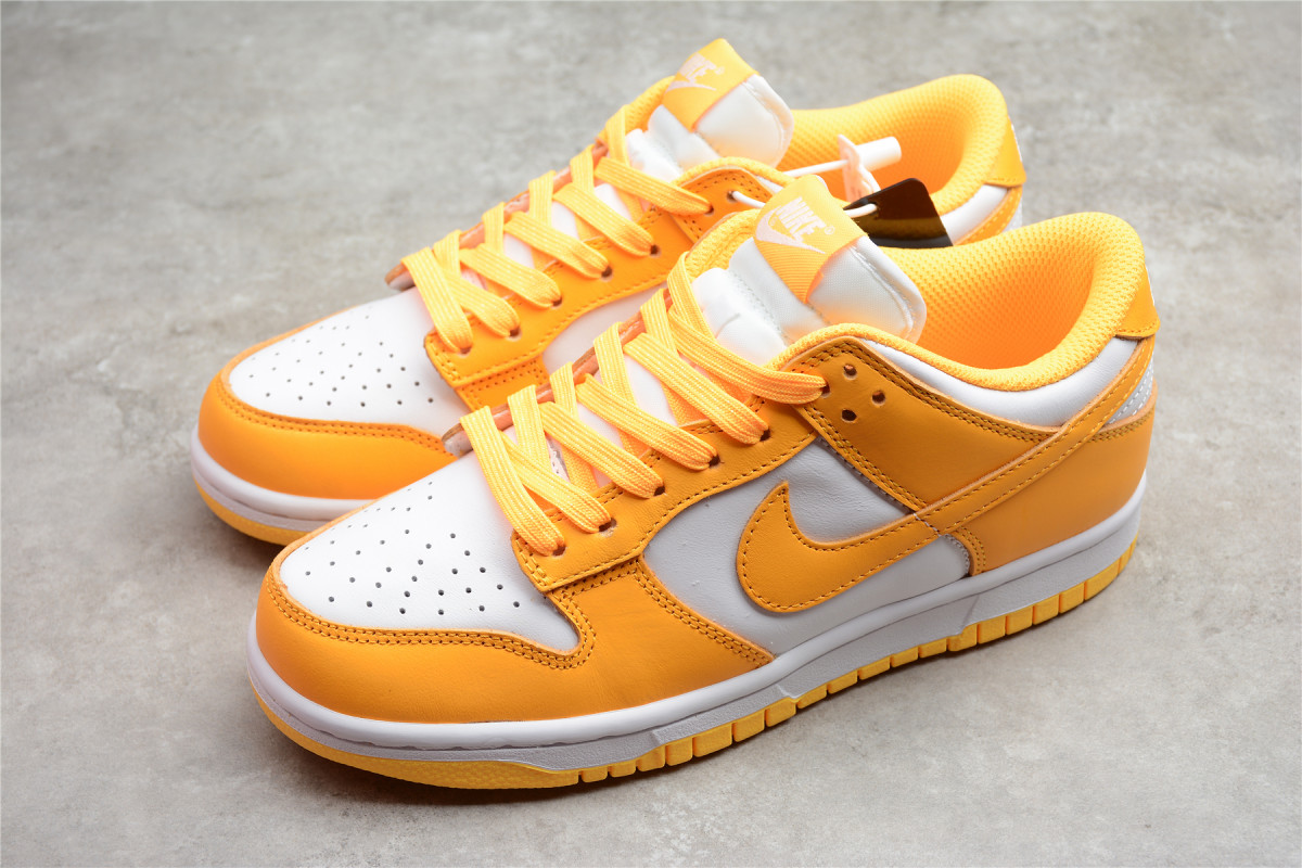 Nike SB Dunk Low "Laser Orange"