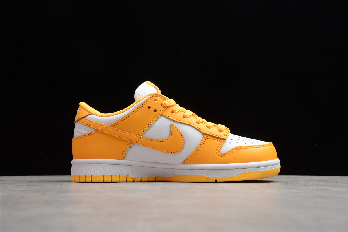 Nike SB Dunk Low "Laser Orange"