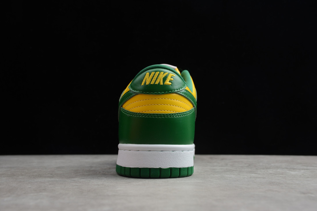 Nike SB Dunk Low "Brazil"