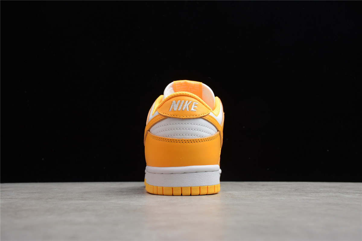 Nike SB Dunk Low "Laser Orange"