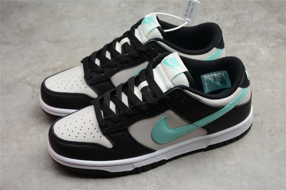 Nike SB Dunk Low "Light Bone Tropical Twist"