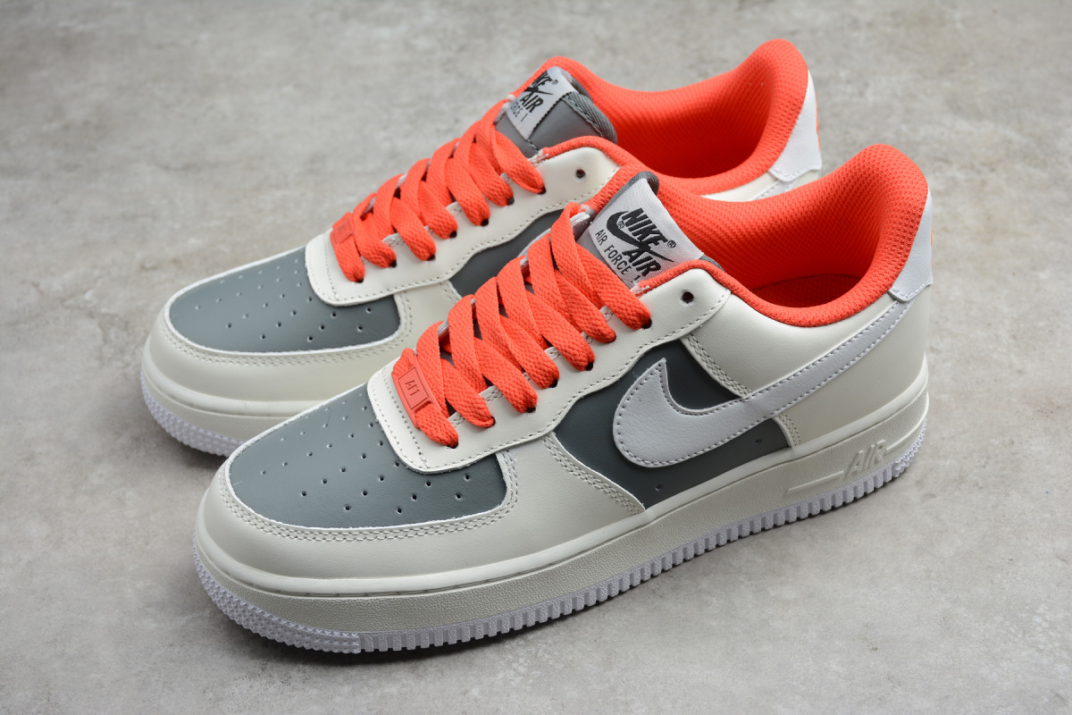 Nike Air Force 1 Low '07 LV8