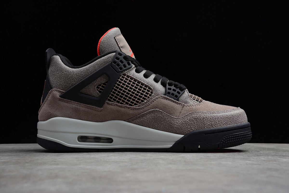 Nike Air Jordan 4 Retro "Taupe Haze"