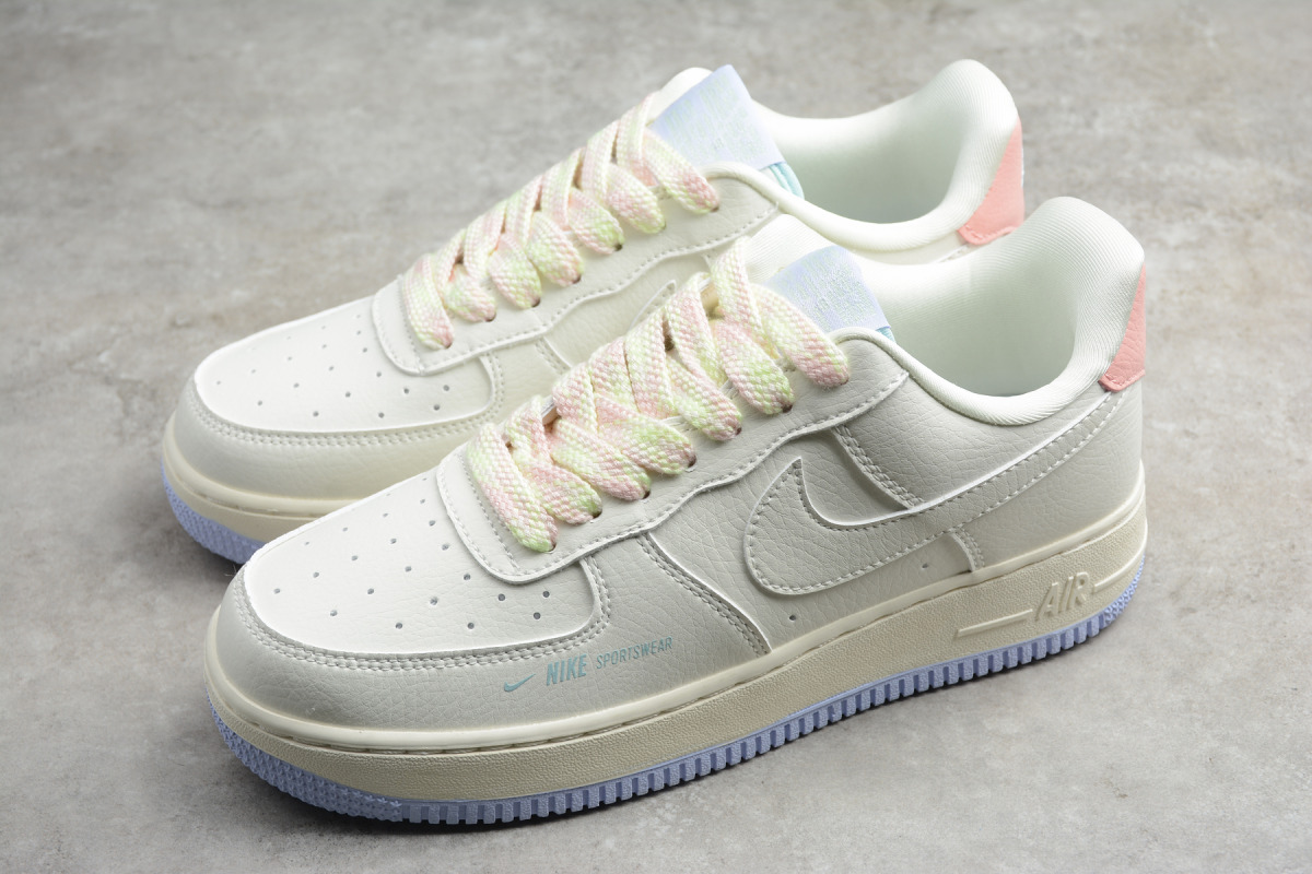 Nike Air Force 1 Low ’07 LV8