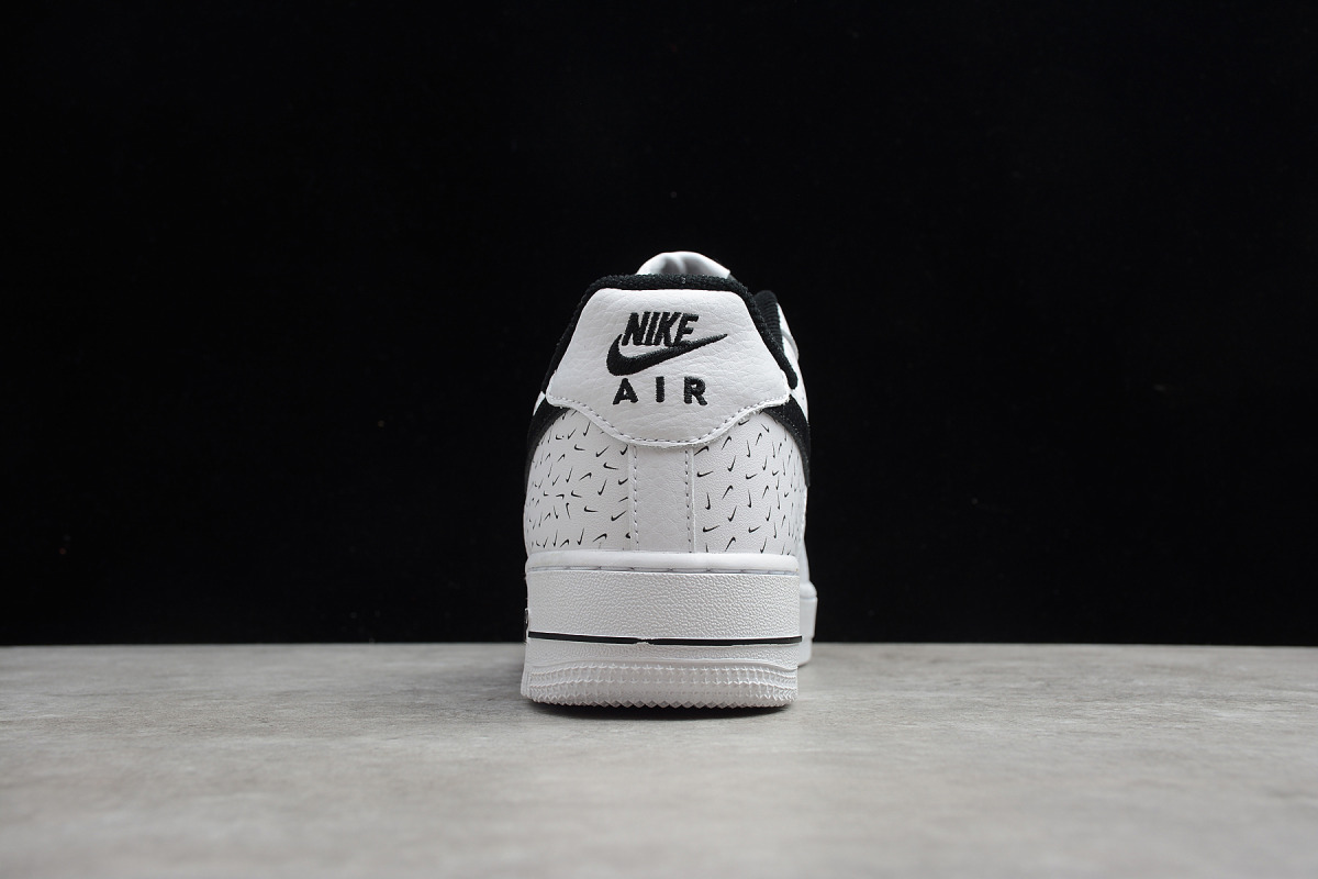 Nike Air Force 1 Low '07 LV8