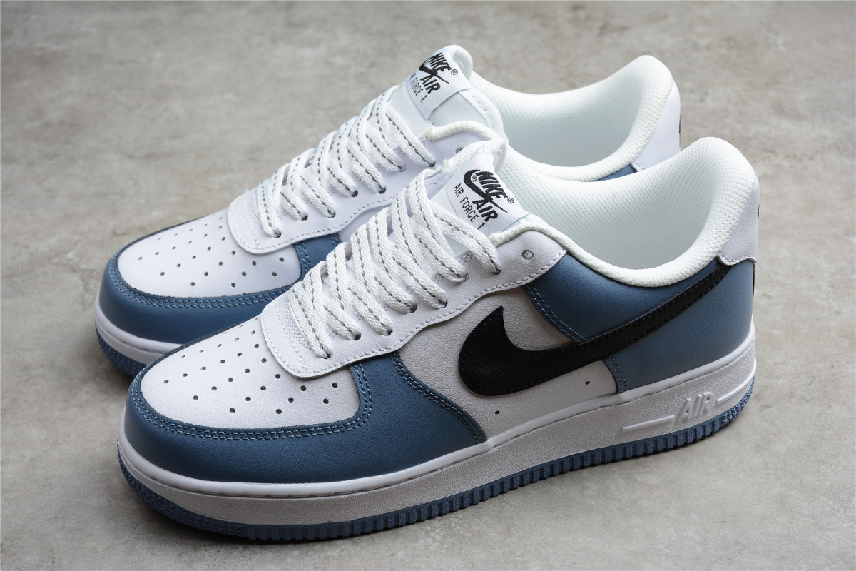 Nike Air Force 1 Low '07 LV8