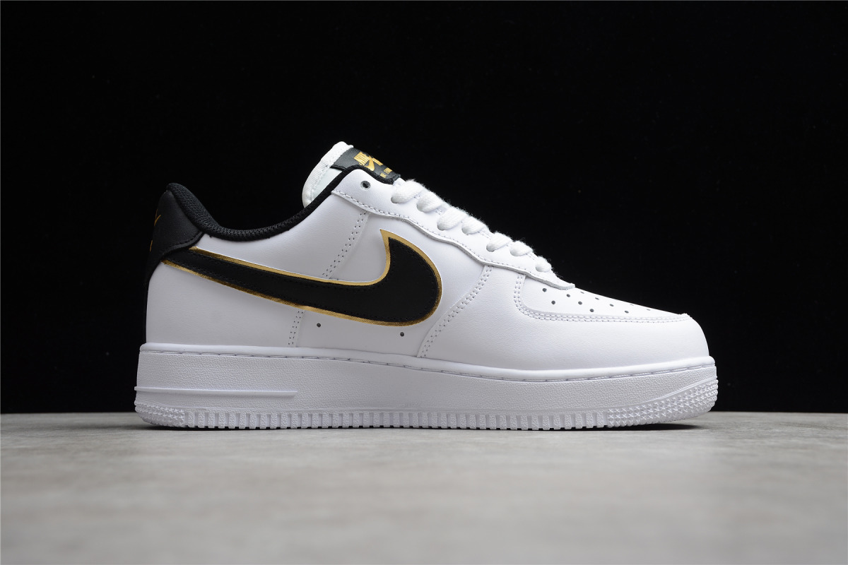 Nike Air Force 1 Low '07 LV8