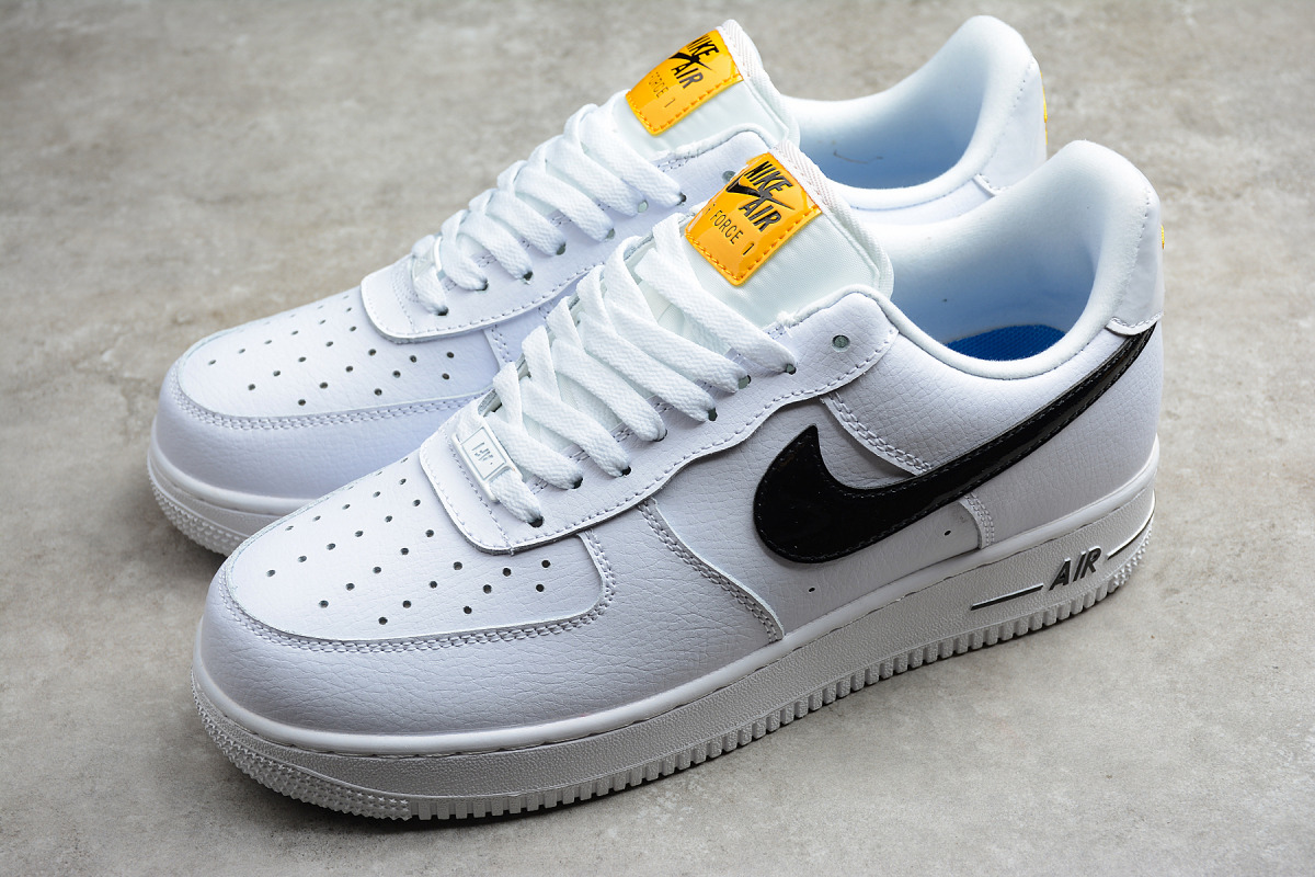 Nike Air Force 1 Low '07 LV8