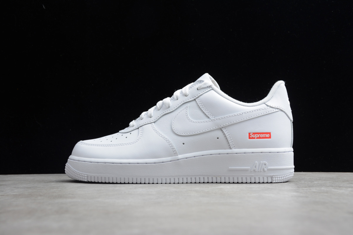 Supreme x Nike Air Force 1 Low