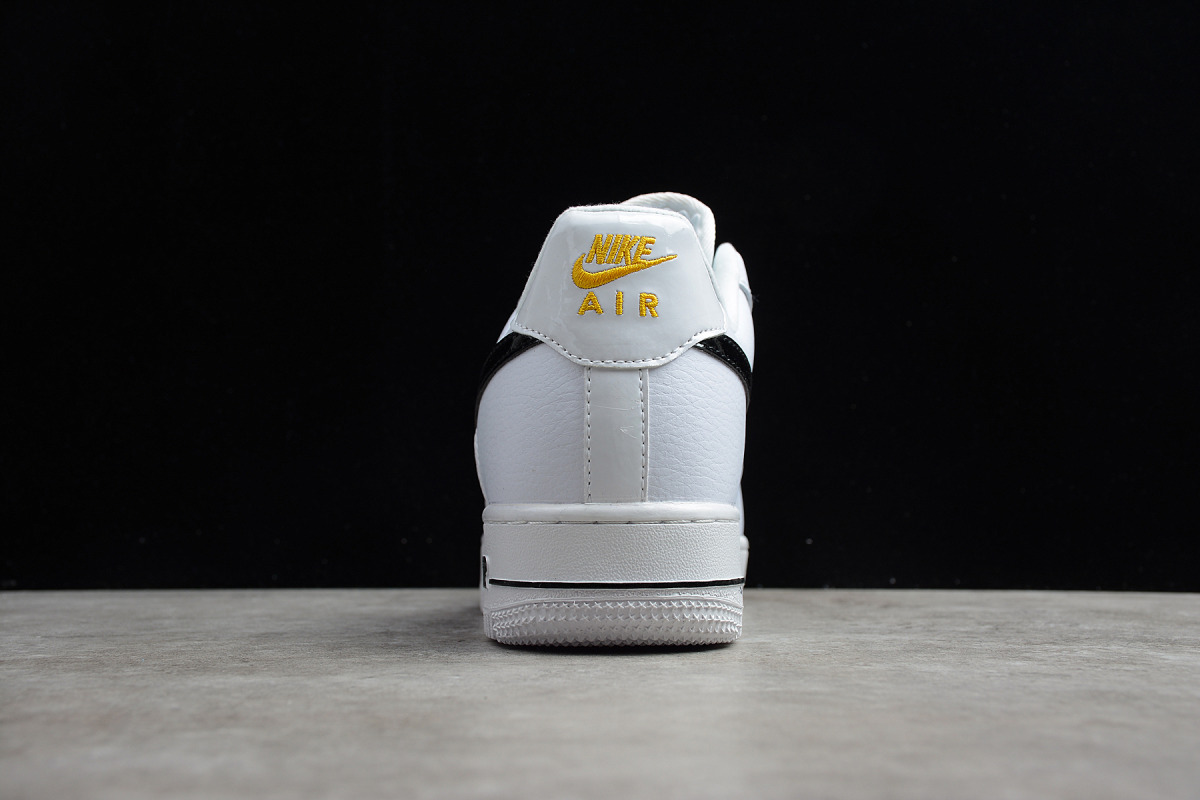 Nike Air Force 1 Low '07 LV8