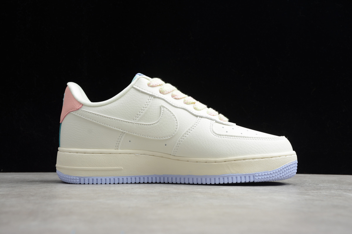 Nike Air Force 1 Low ’07 LV8