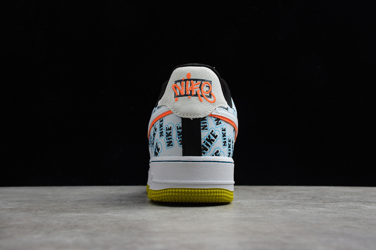 Nike Air Force 1 Low "Hyper Crimson"