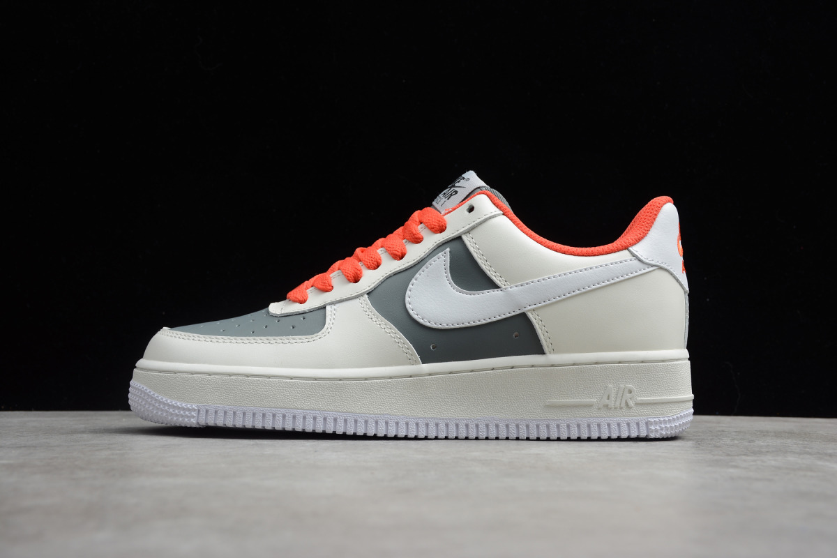 Nike Air Force 1 Low '07 LV8