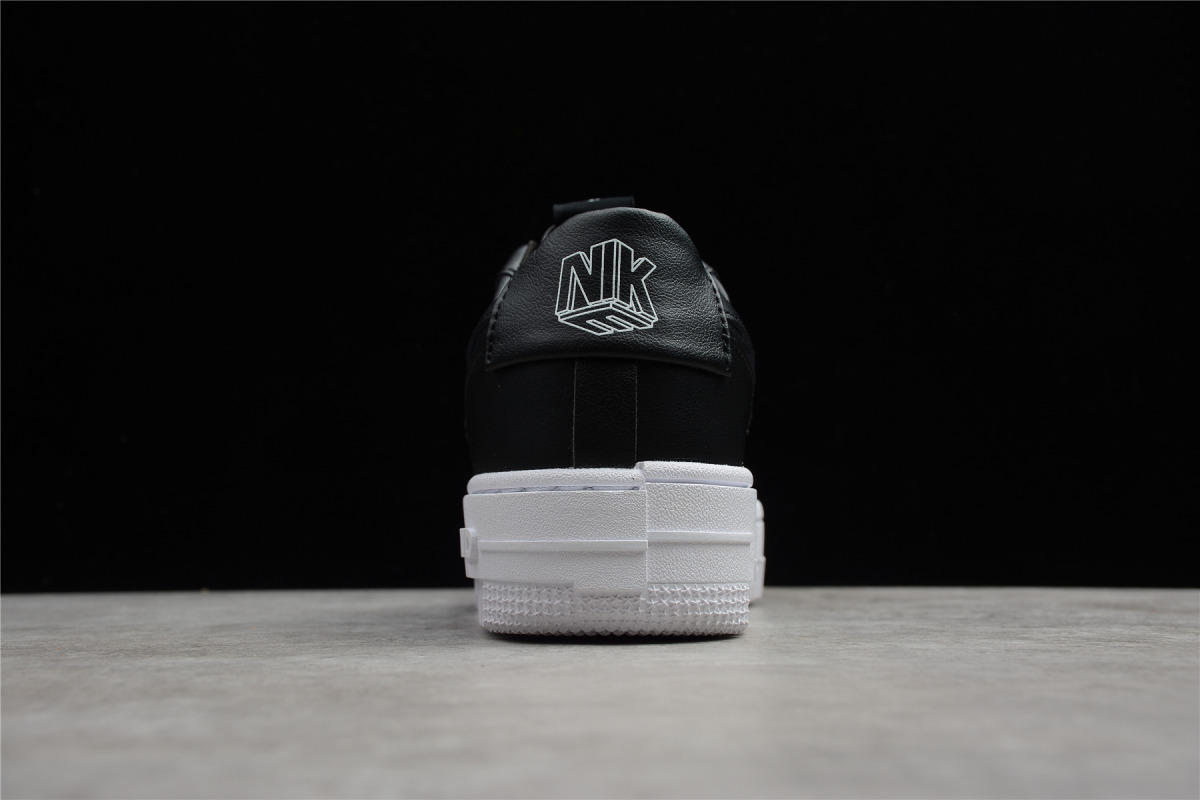 Nike Air Force 1 Pixel