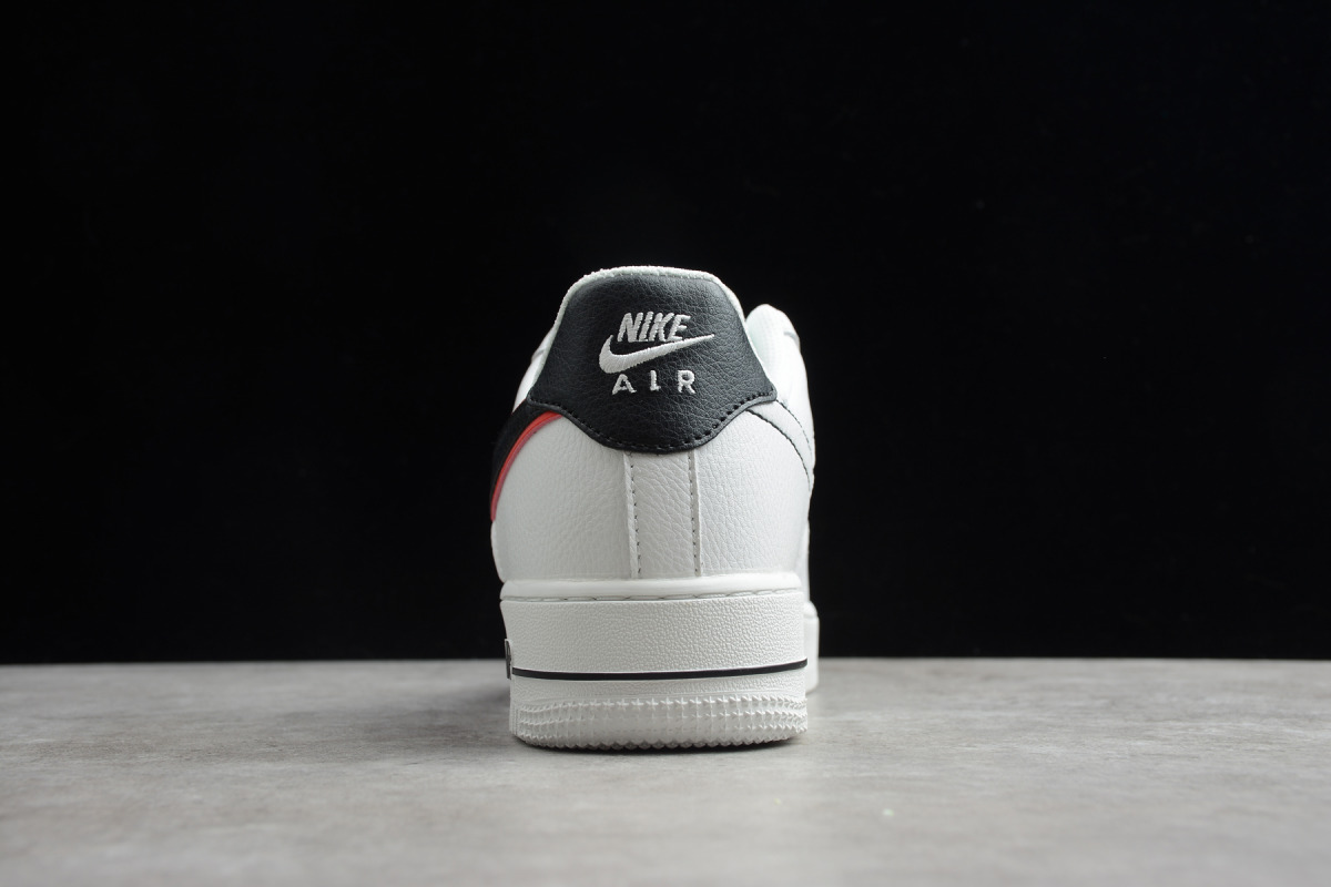 Nike Air Force 1 Low '07 LV8