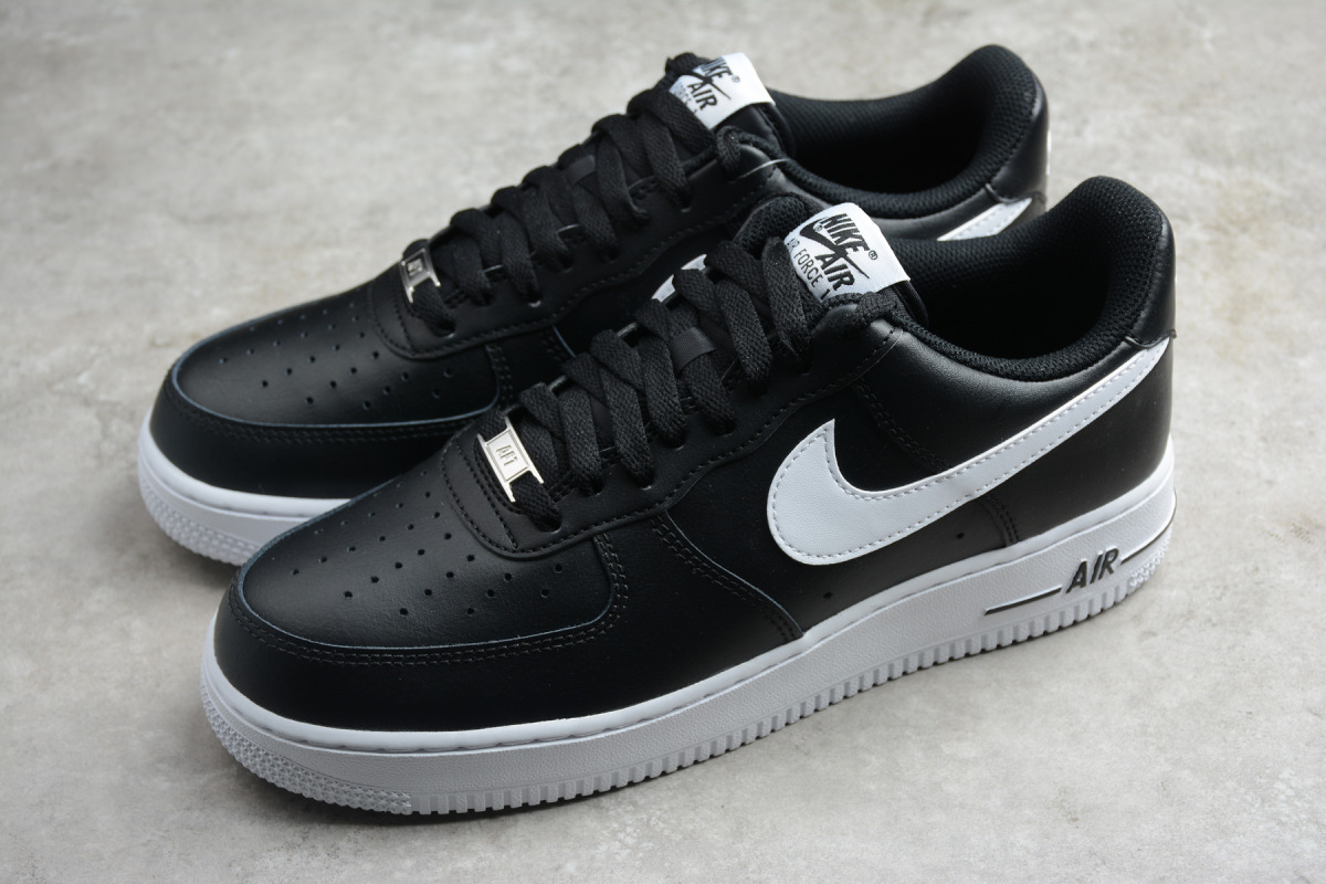 Nike Air Force 1 Low ’07 LV8