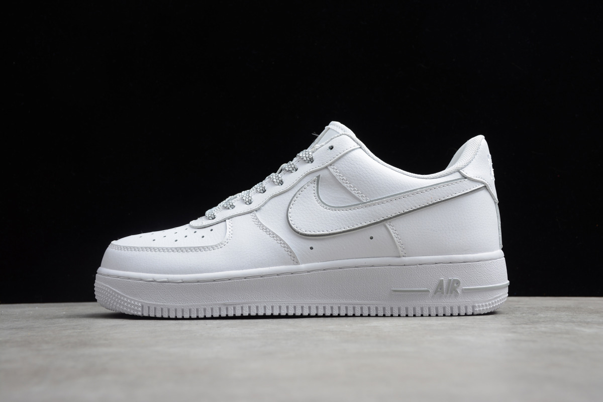 Nike Air Force 1 Low '07 LV8