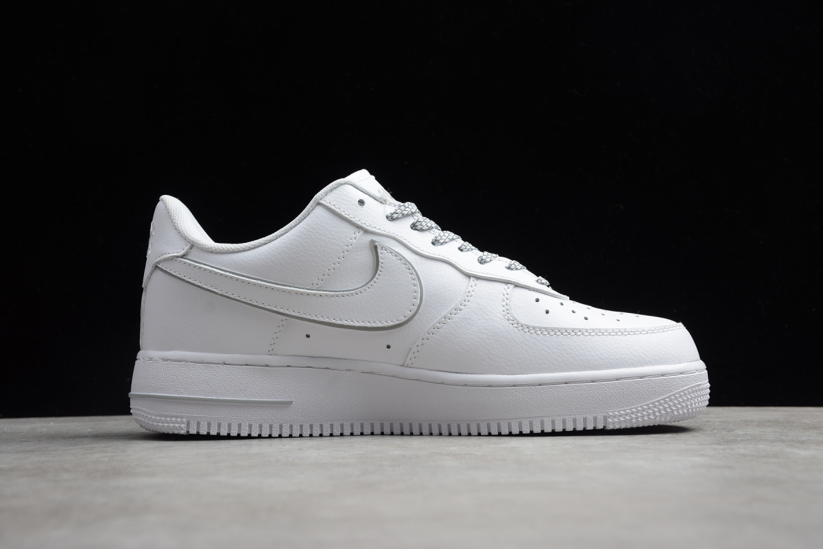 Nike Air Force 1 Low '07 LV8