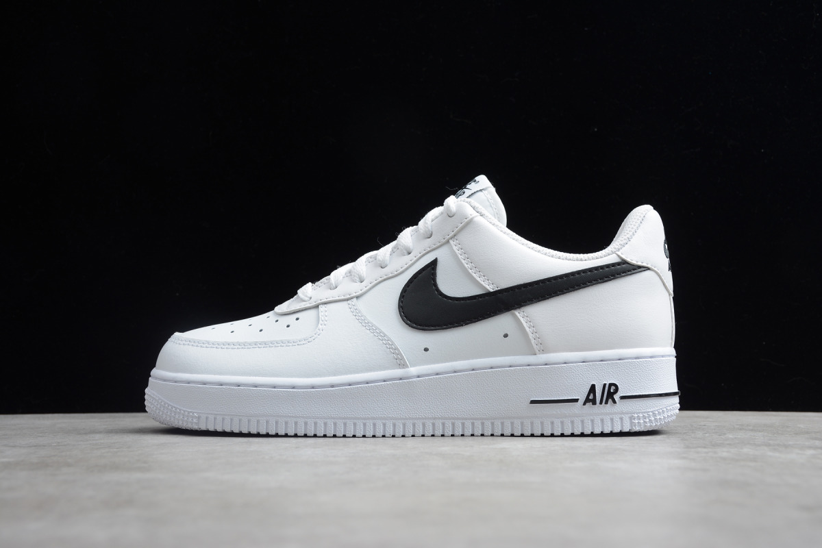 Nike Air Force 1 Low '07 LV8