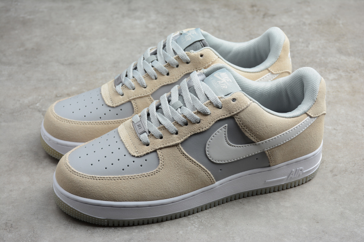 Nike Air Force 1 Low '07 LV8