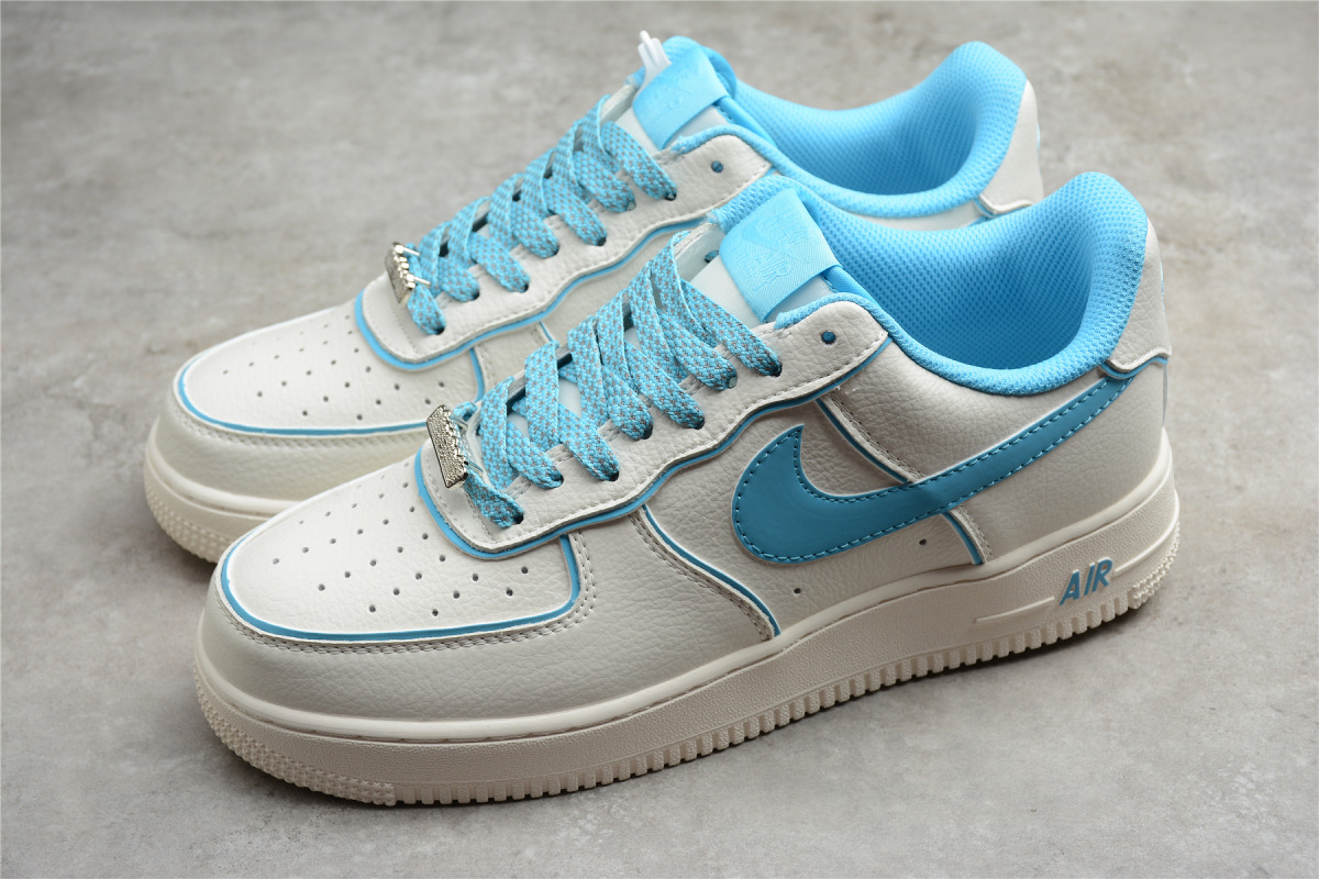 Nike Air Force 1 Low '07 LV8