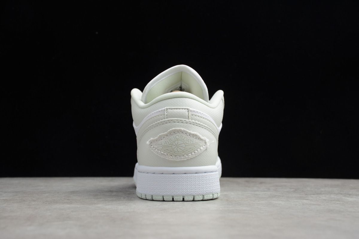 Nike Air Jordan 1 Low "Spruce Aura"