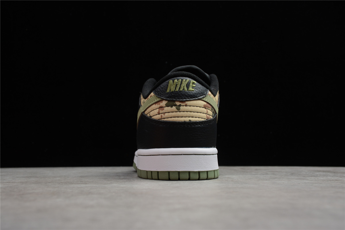 Nike SB Dunk Low "Crazy Camo"