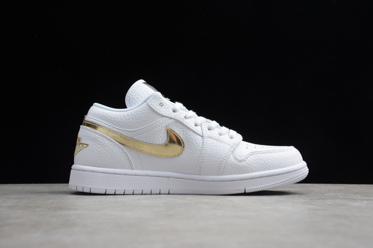 Nike Air Jordan 1 Low "White Metallic Gold"