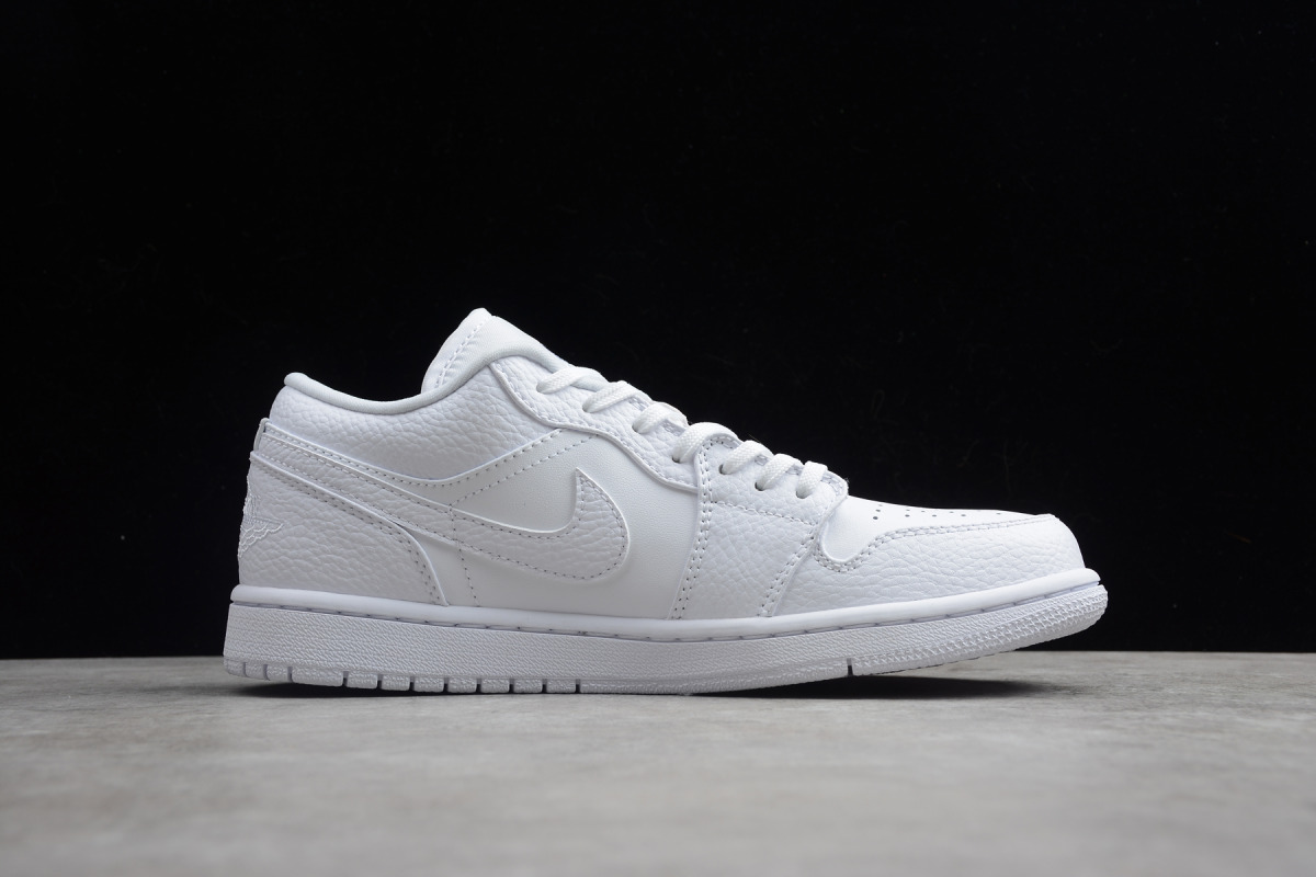 Nike Air Jordan 1 Low "Triple White"